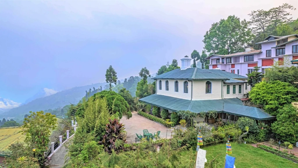 Sterling Park Kalimpong - Scenic Hillside Resort Stay