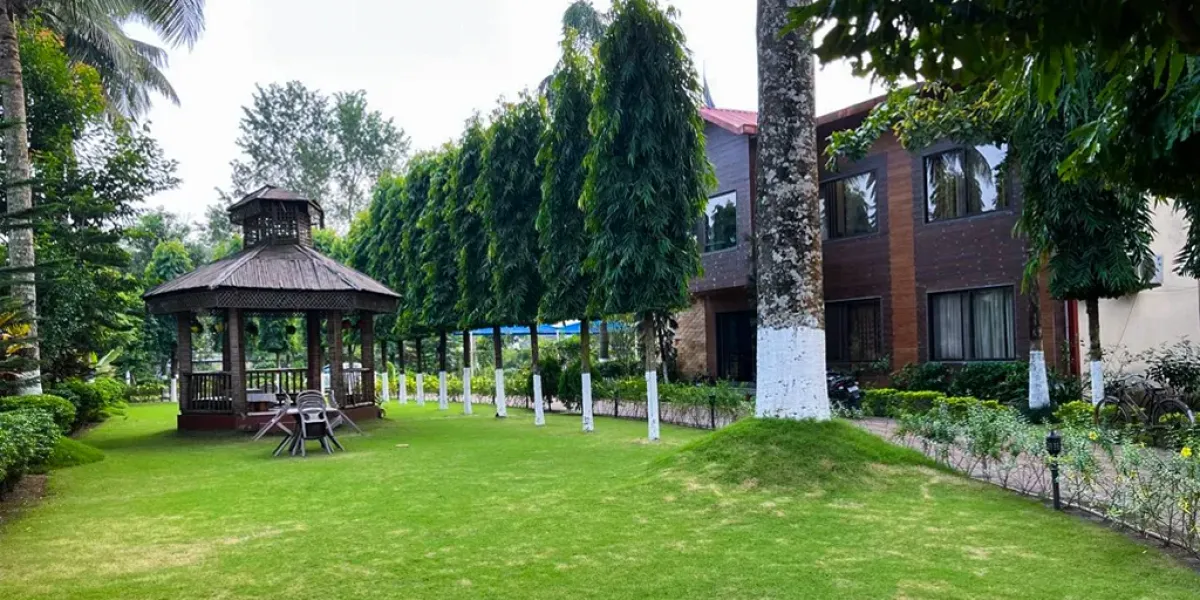 Saraswatipur Tea Resort