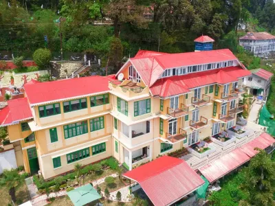 Udaan Nirvana Resort, Mall Road Darjeeling